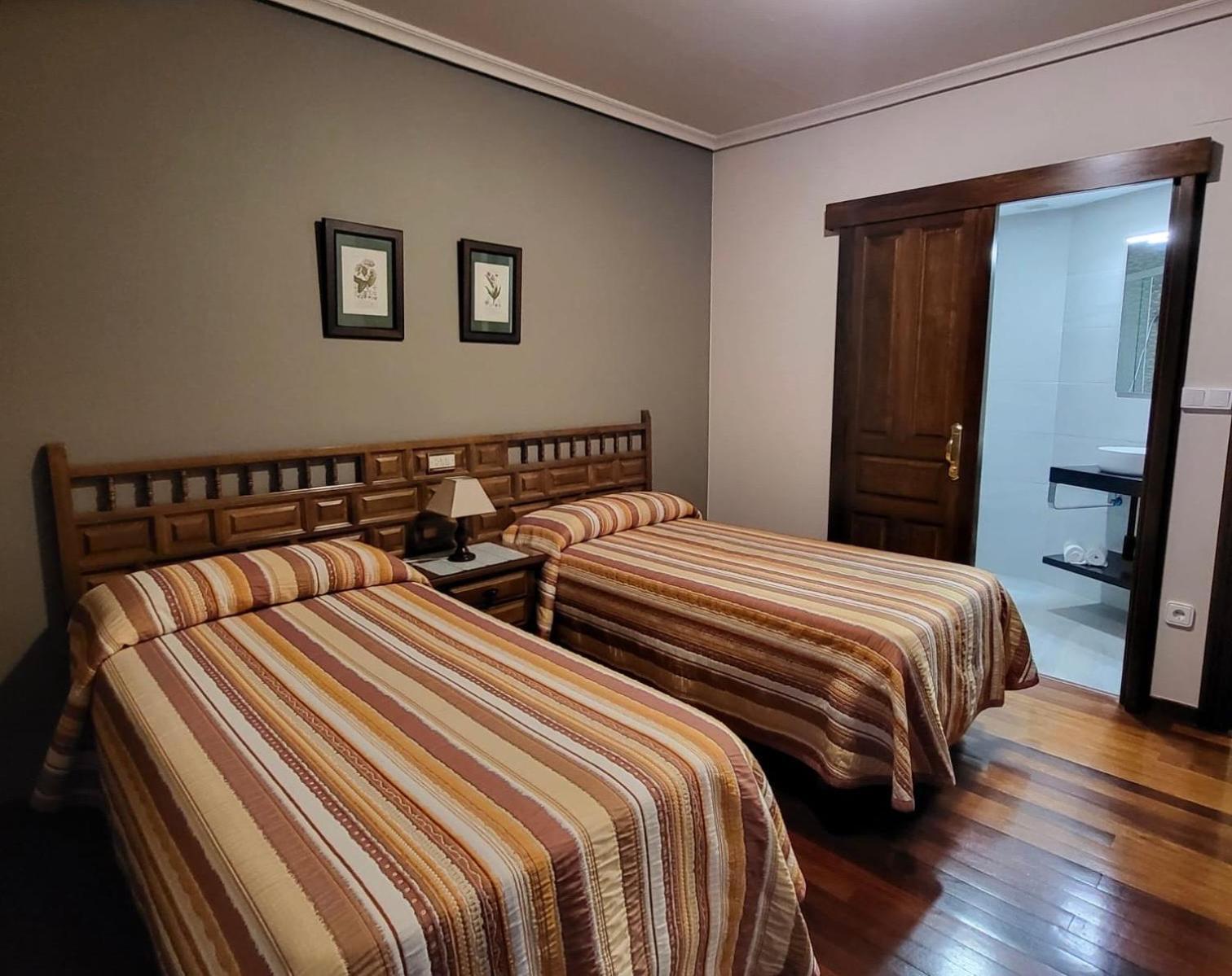Hosteria Miguel Angel Сантильяна-дель-Мар Экстерьер фото