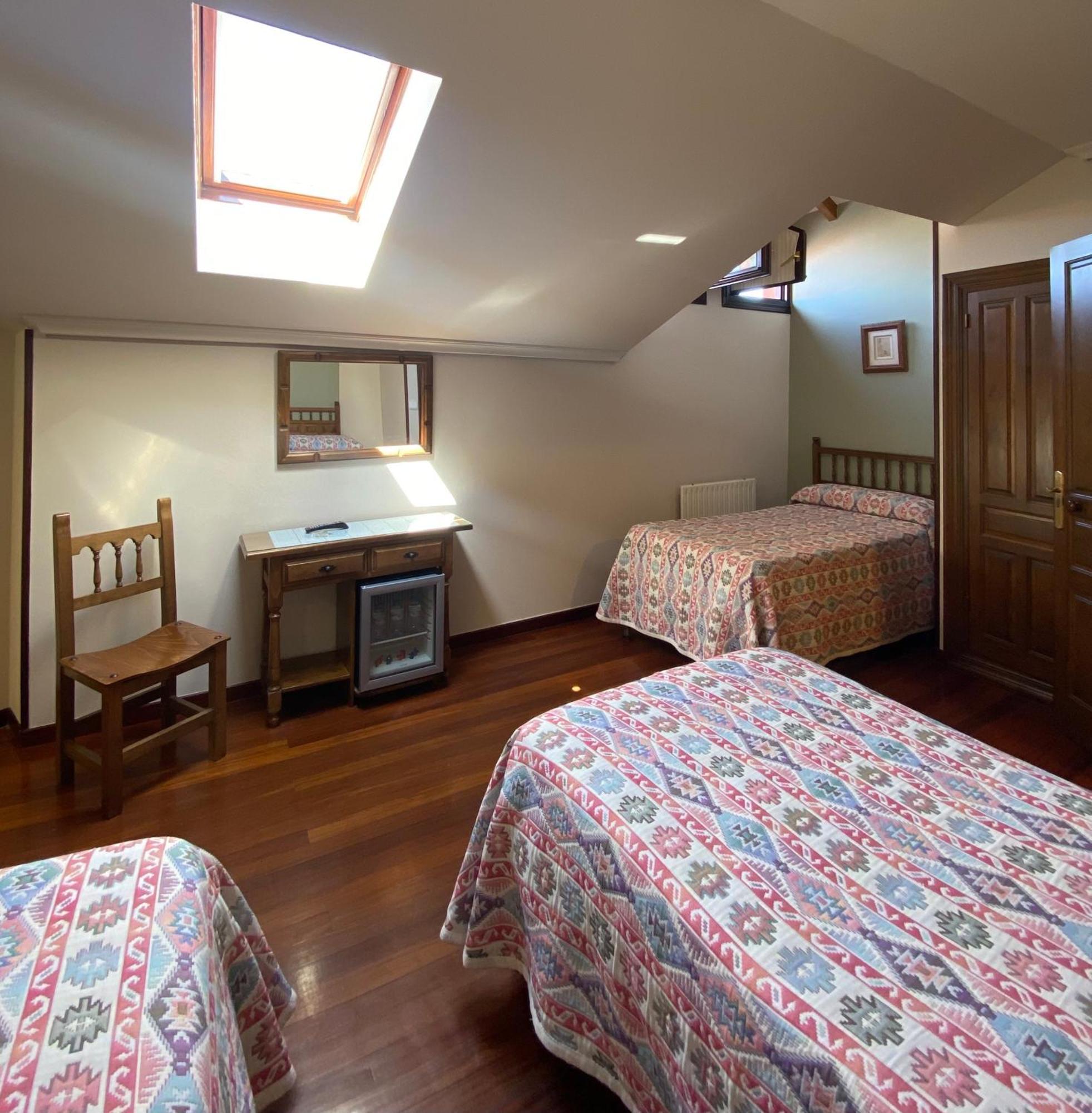 Hosteria Miguel Angel Сантильяна-дель-Мар Экстерьер фото