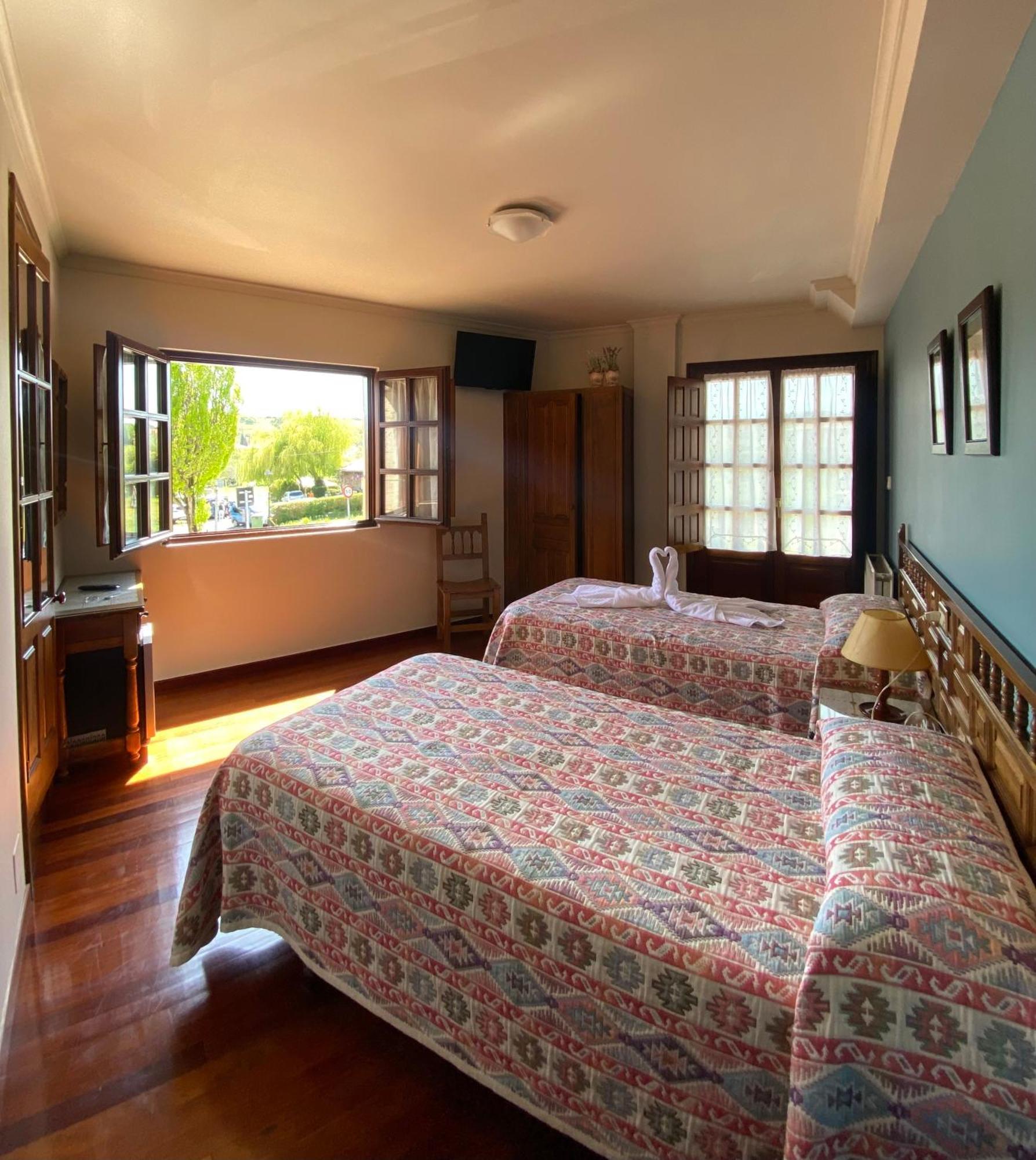 Hosteria Miguel Angel Сантильяна-дель-Мар Экстерьер фото
