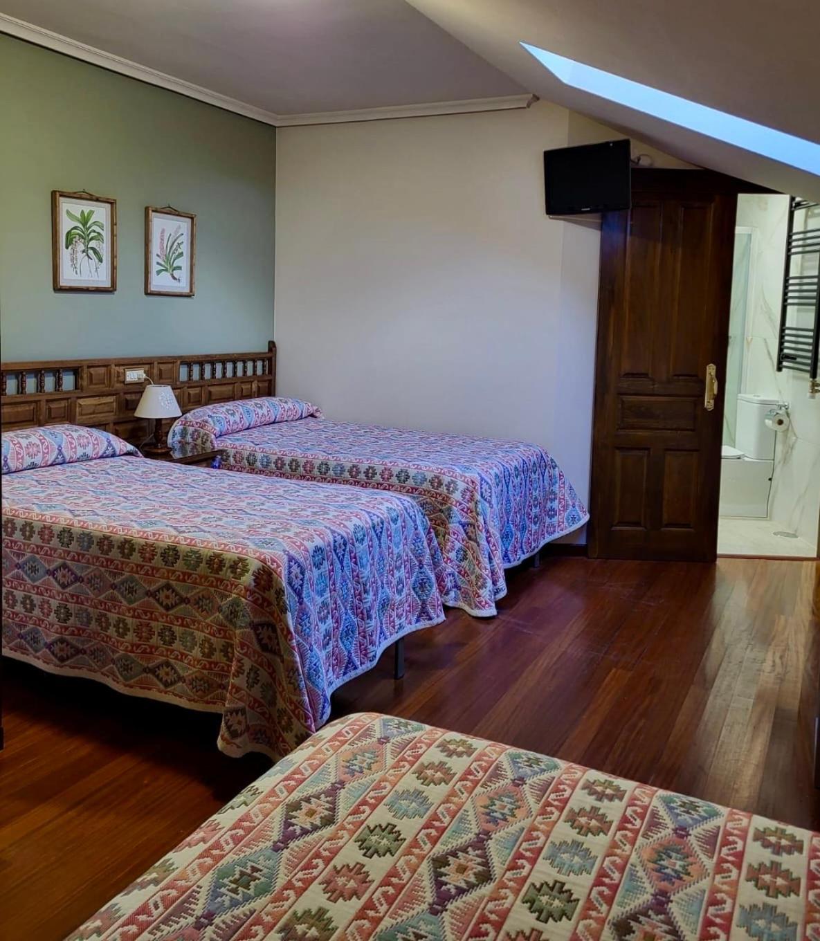 Hosteria Miguel Angel Сантильяна-дель-Мар Экстерьер фото