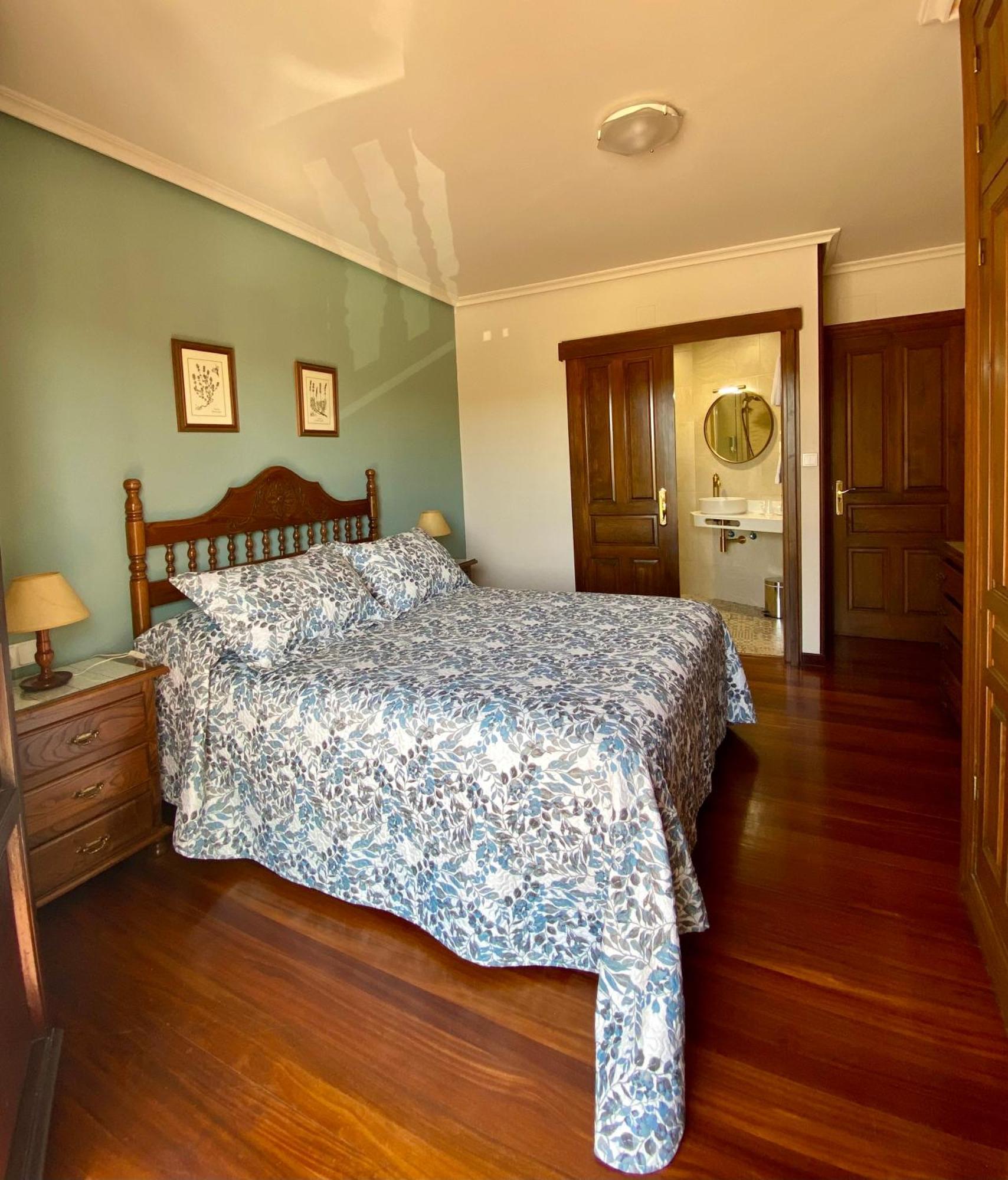 Hosteria Miguel Angel Сантильяна-дель-Мар Экстерьер фото